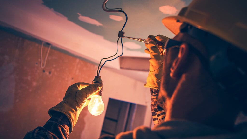 ¿Qué herramientas usa un técnico en electricidad?